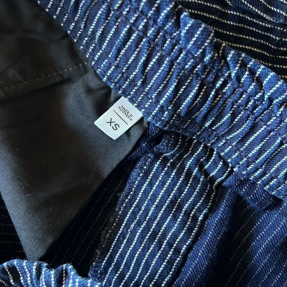LOFT blue pinstripe shorts with drawstring and pockets - Picture 7 of 10